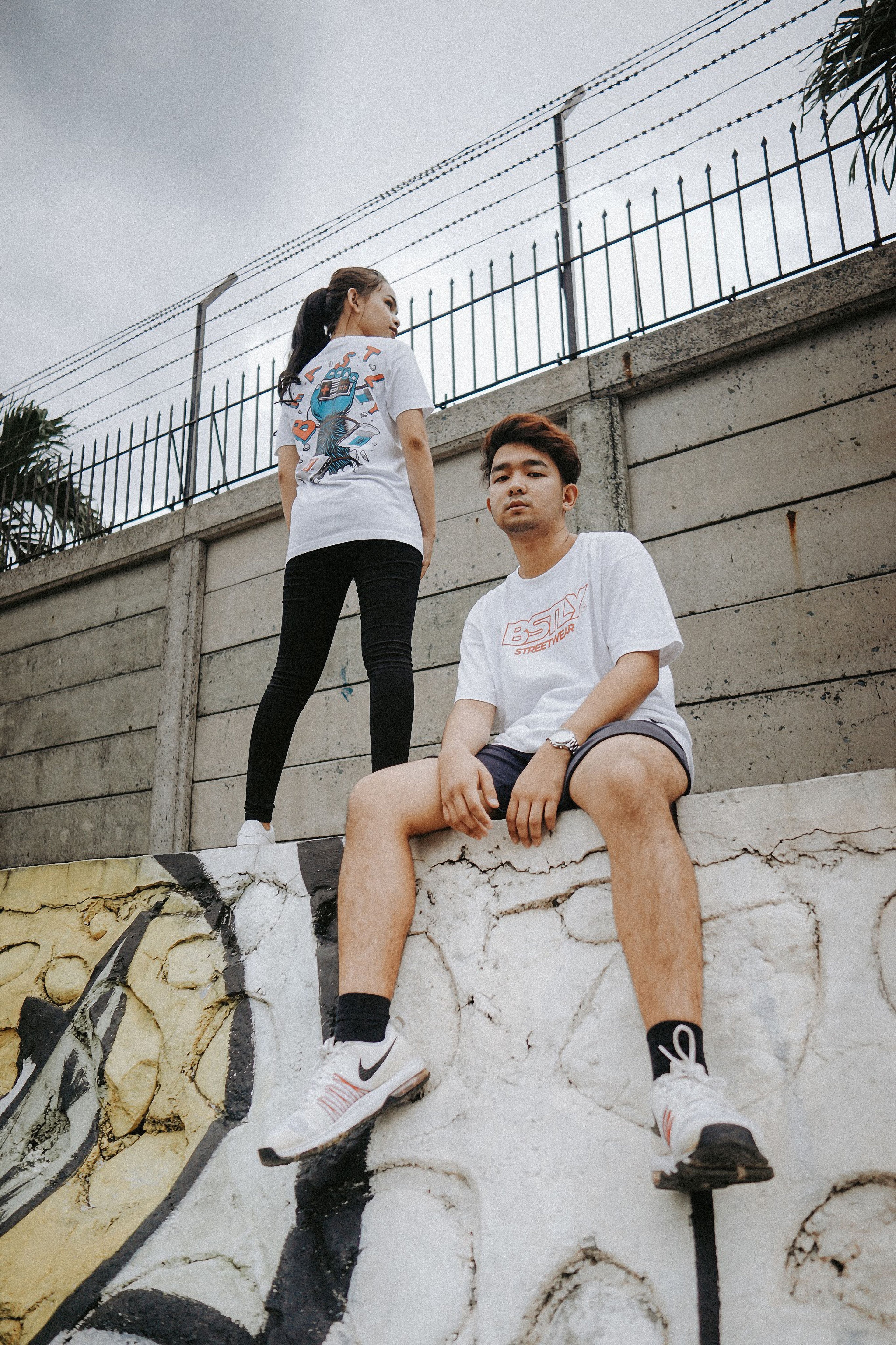 T-Shirt and Sneaker Combos: Perfect Pairings for Every Style