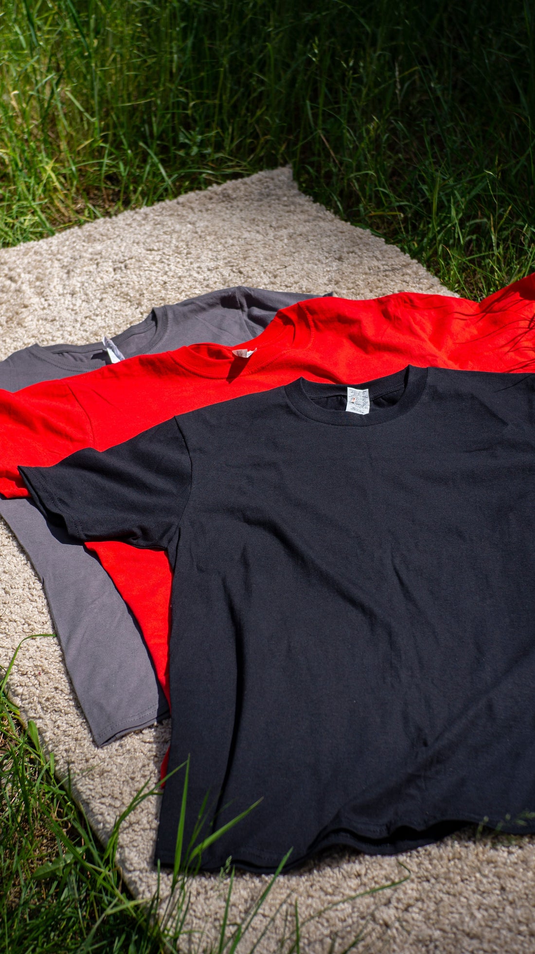 How to Style a T-Shirt for Work (Casual Office)