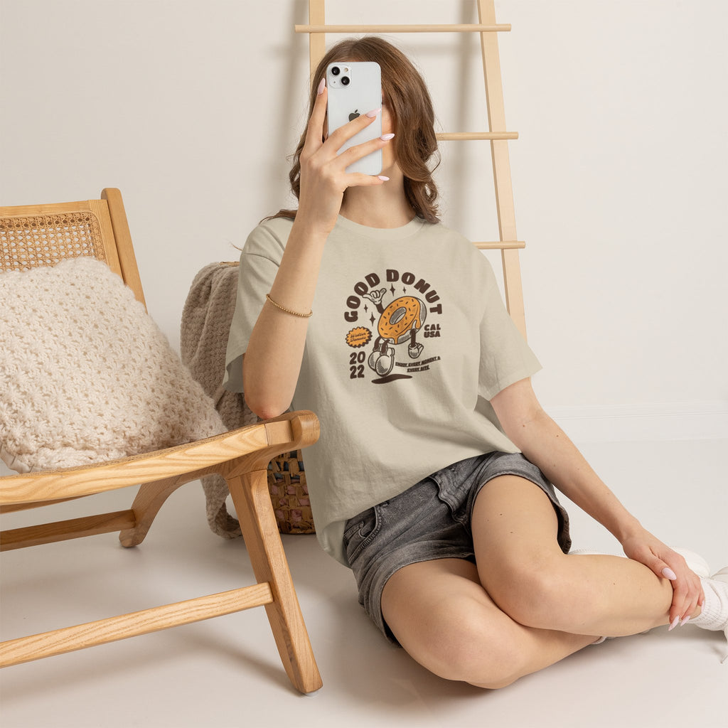Donut Shop Tee — "Good Donut" Retro Cartoon Shirt