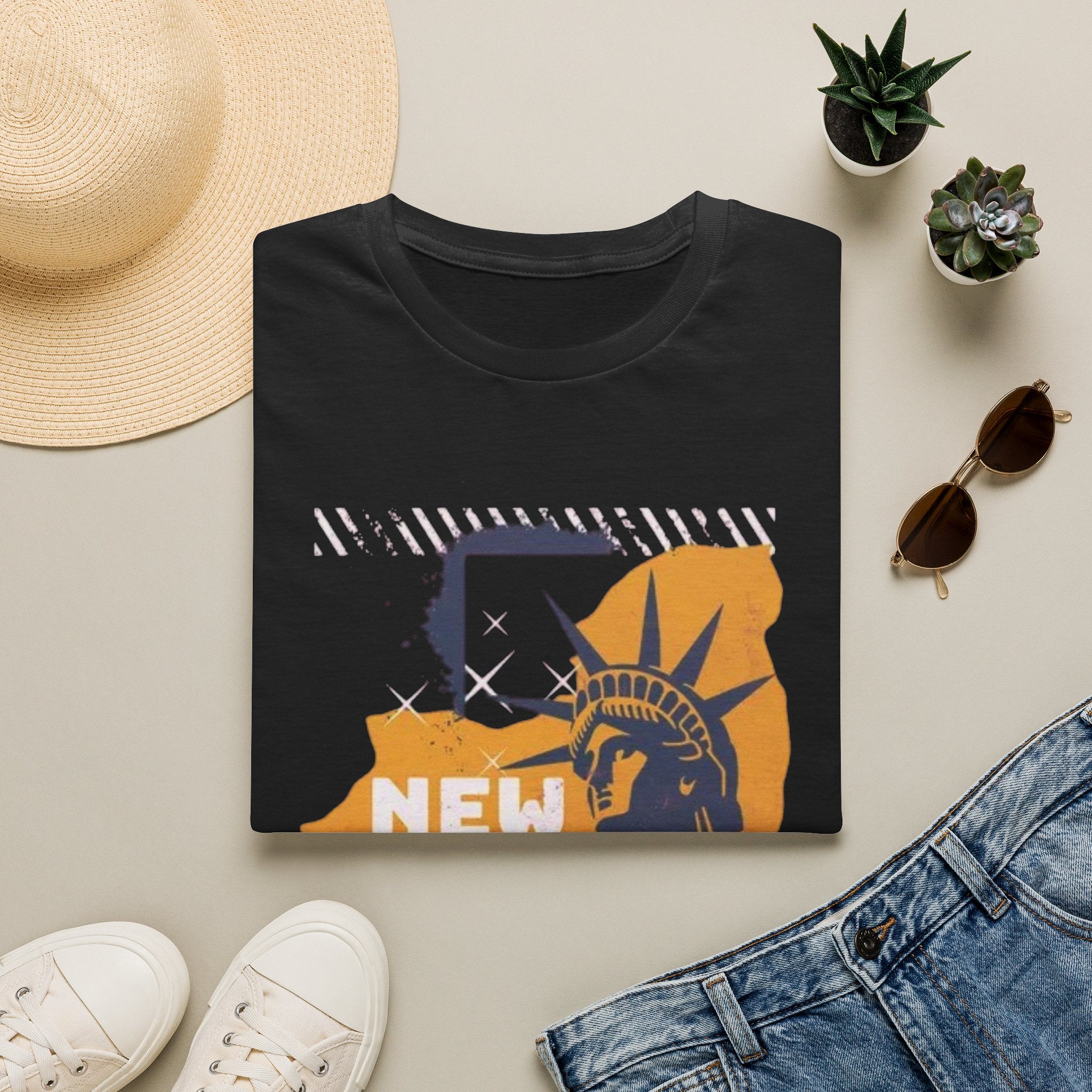 New York Statue of Liberty Graphic T-Shirt
